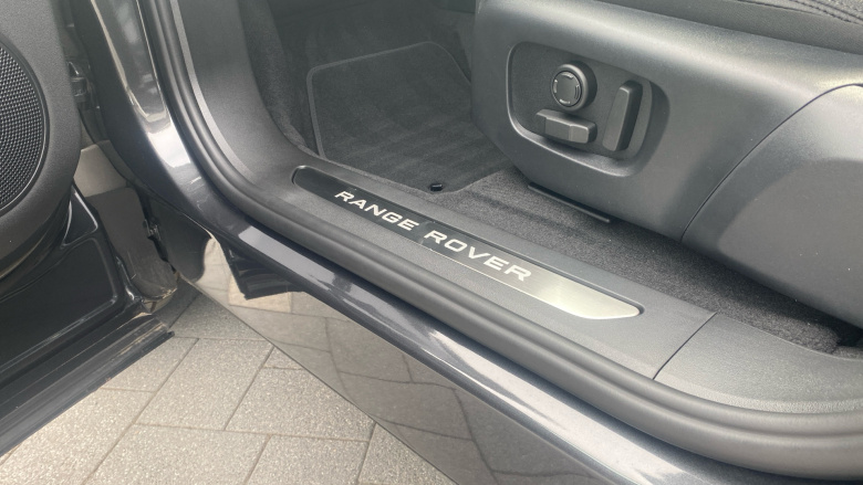 Land Rover Range Rover Evoque 1.5 P270e Dynamic SE 5dr Auto Hatchback